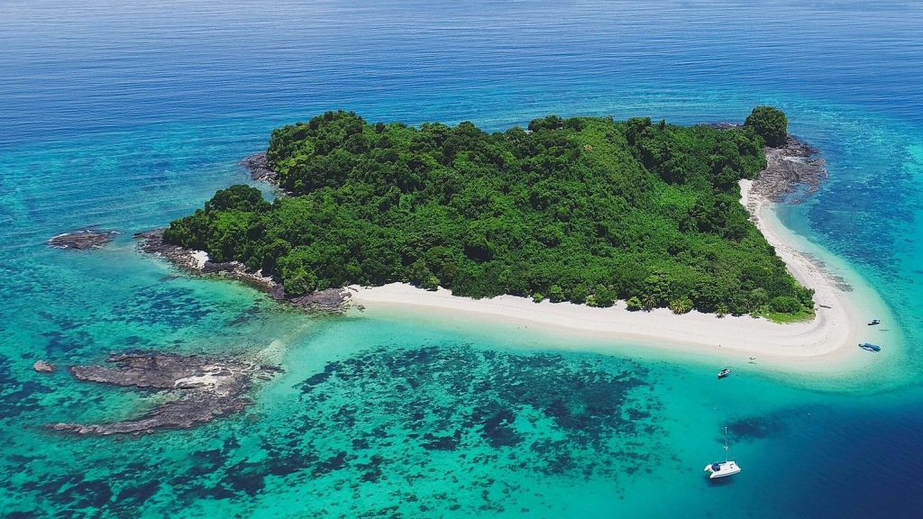 L'isola Nosy Tanikely da una veduta aerea